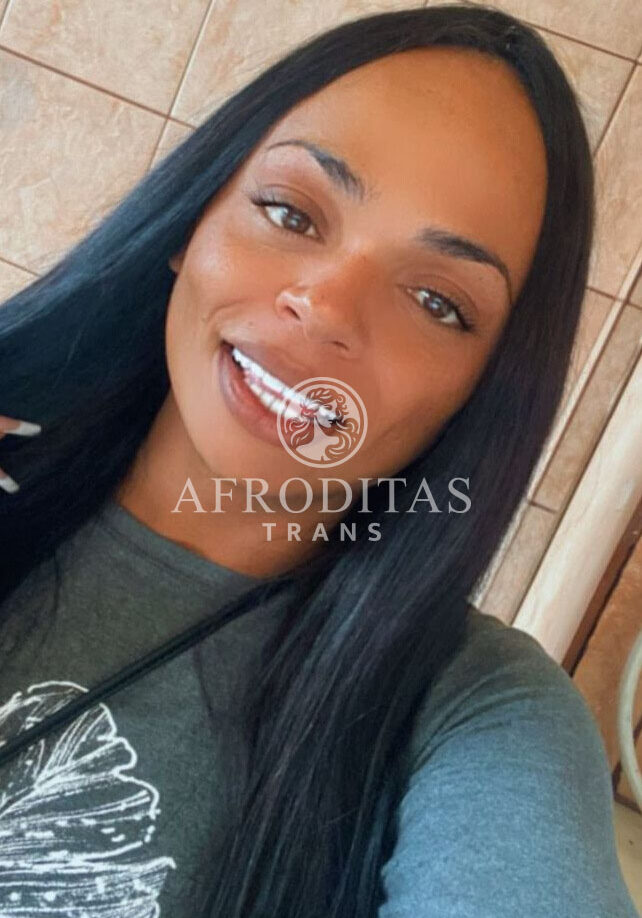 Ayla Masajista Travesti en Madrid