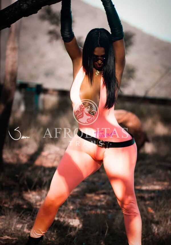 ana-paula-masajista-travesti-madrid-05